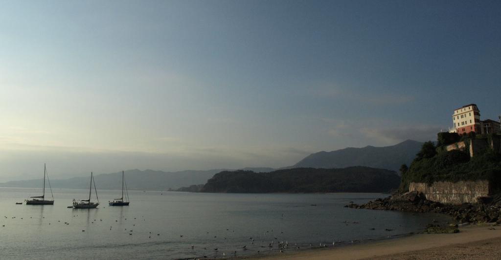 Hotel Lastres Miramar エクステリア 写真