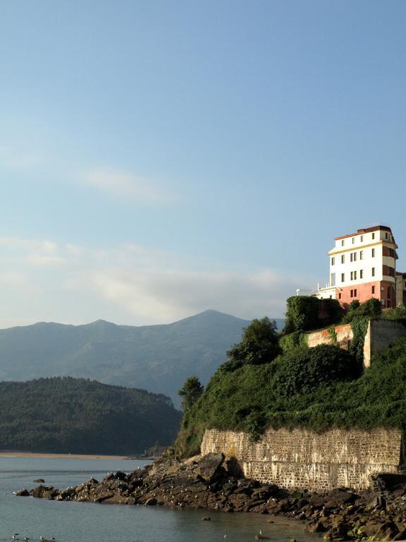 Hotel Lastres Miramar エクステリア 写真
