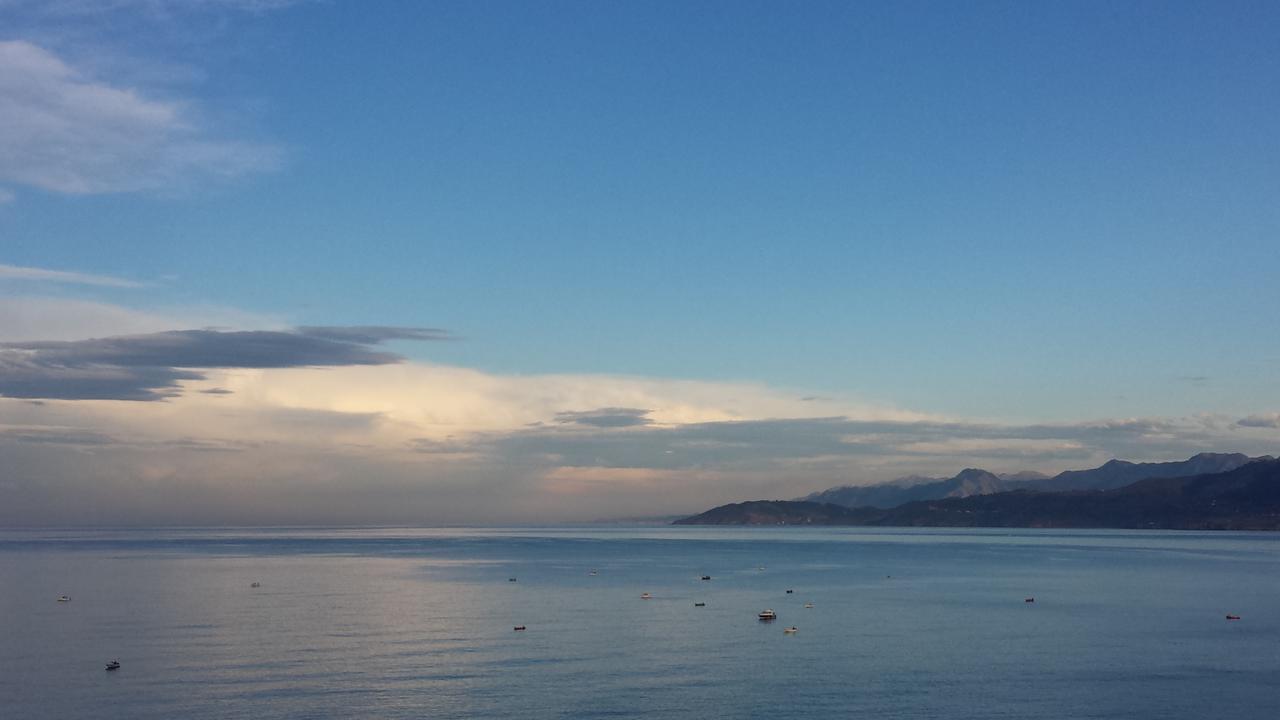 Hotel Lastres Miramar エクステリア 写真